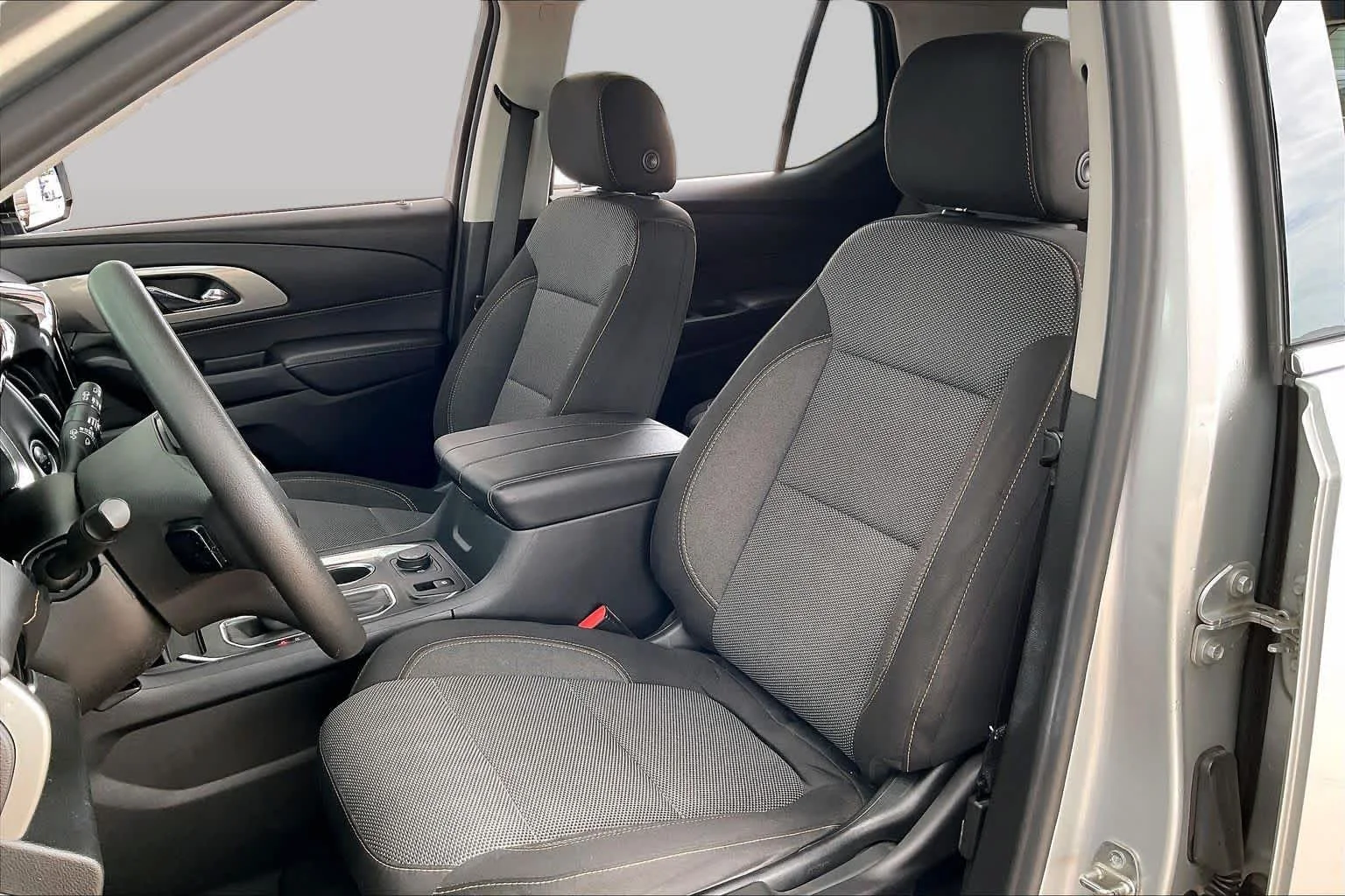 Used 2019 Silver Ice Metallic Chevrolet LS image 8
