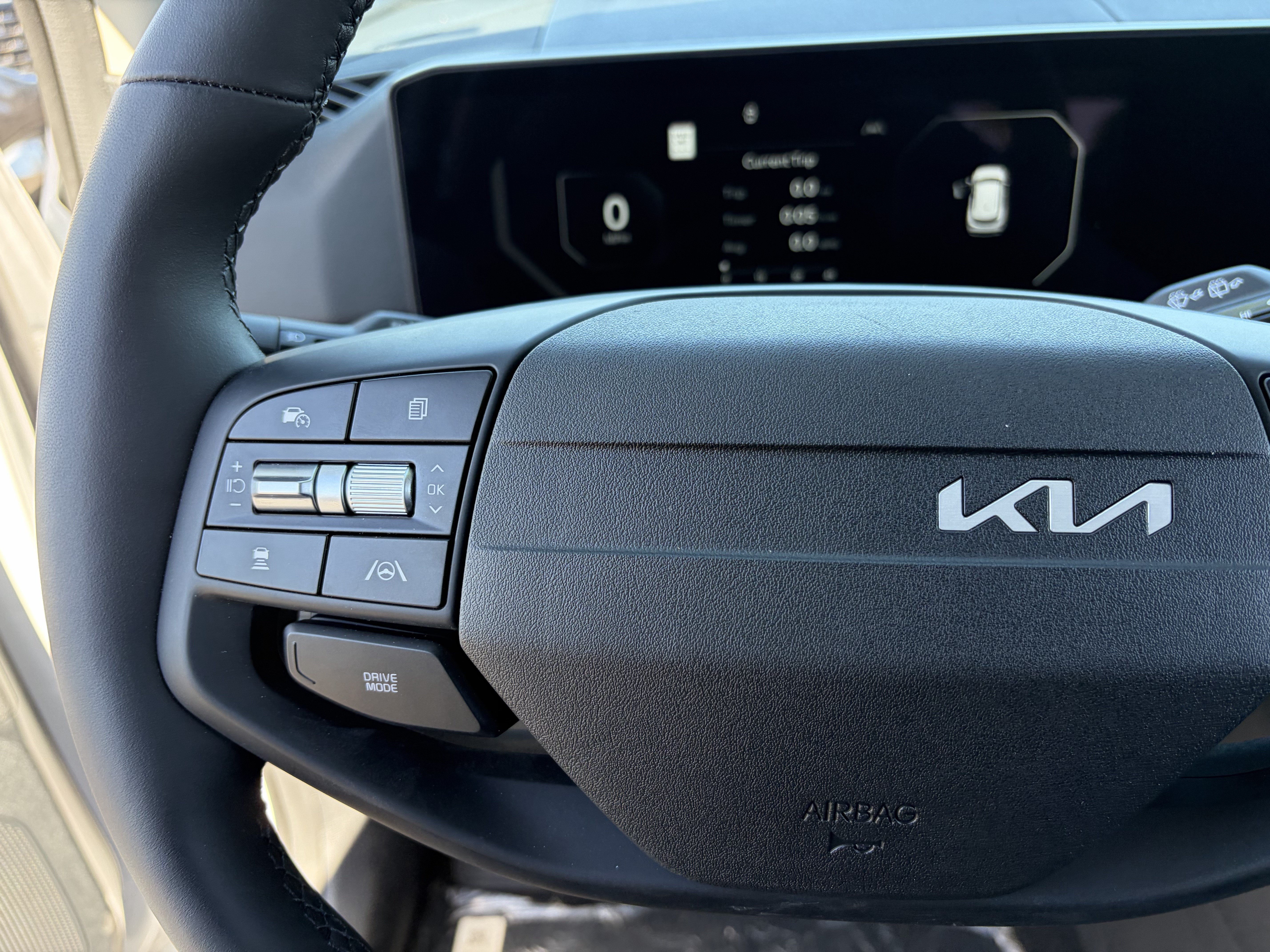 New 2026 Glacial White Pearl Kia SX Prestige image 22
