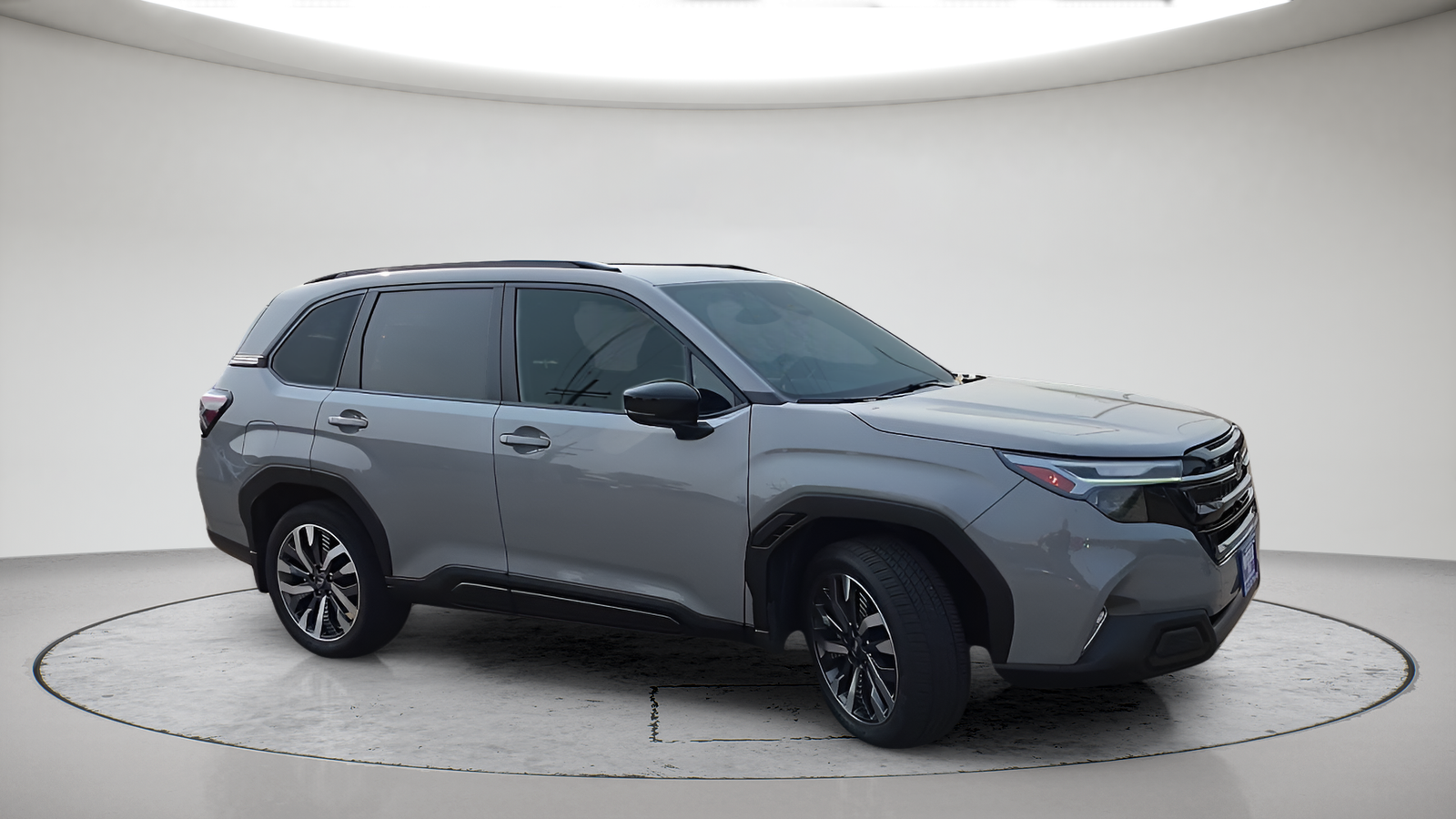 Used 2025 Pearl Subaru Touring image 4