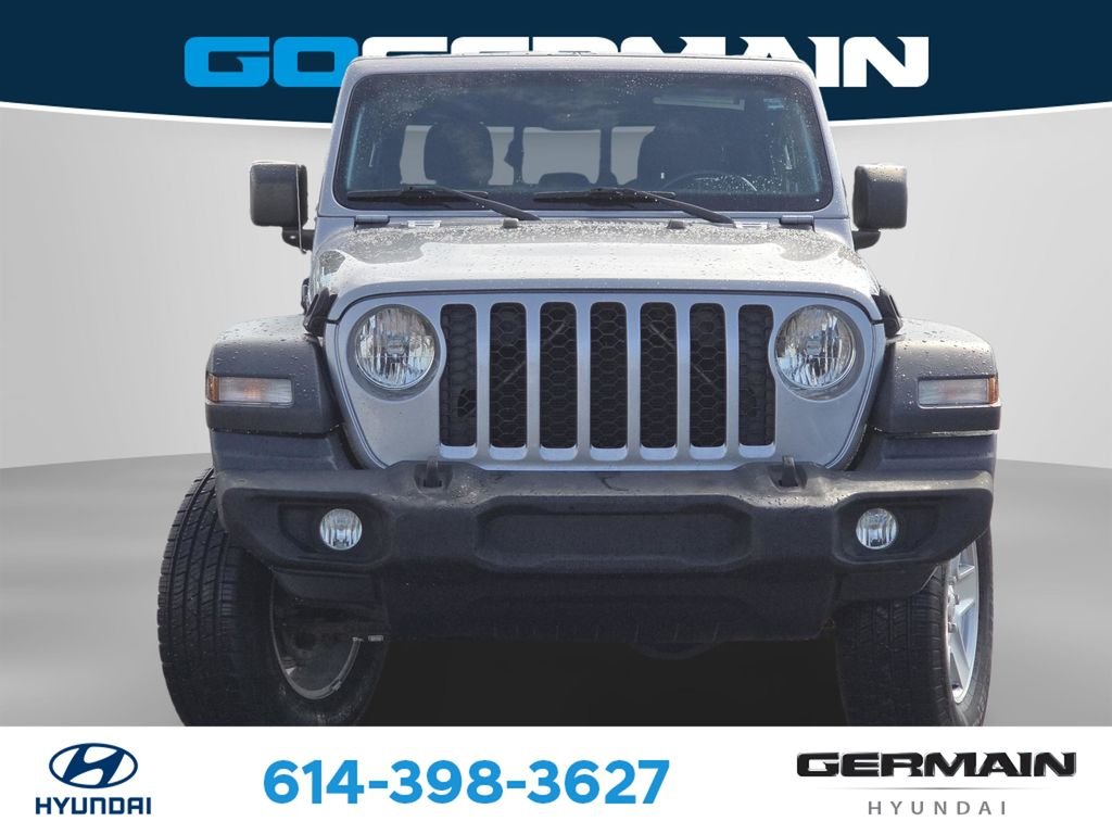 Used 2020 Silver Jeep Sport image 2