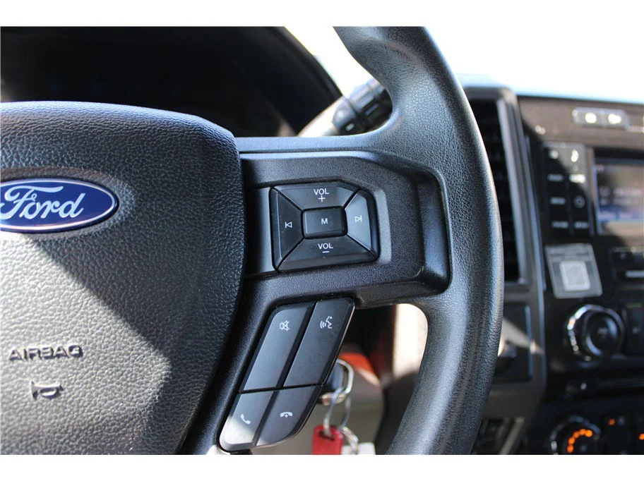 Used 2017 White Ford XL Cab & Chassis 4D image 17