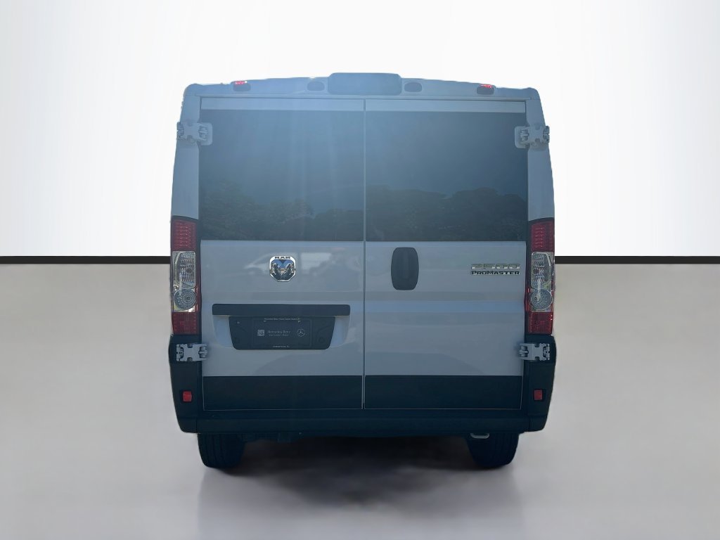 Used 2025 White Ram Base image 6