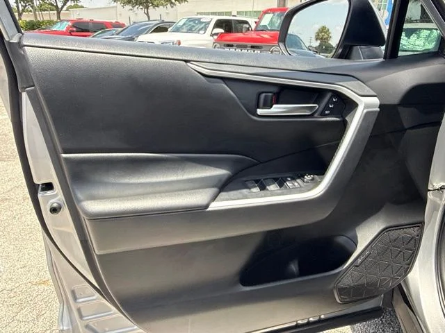 Used 2023 Silver Toyota XLE Premium image 29