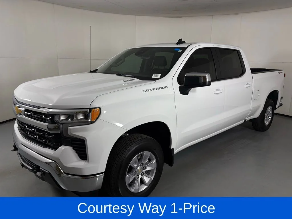 Used 2026 White Chevrolet LT image 5