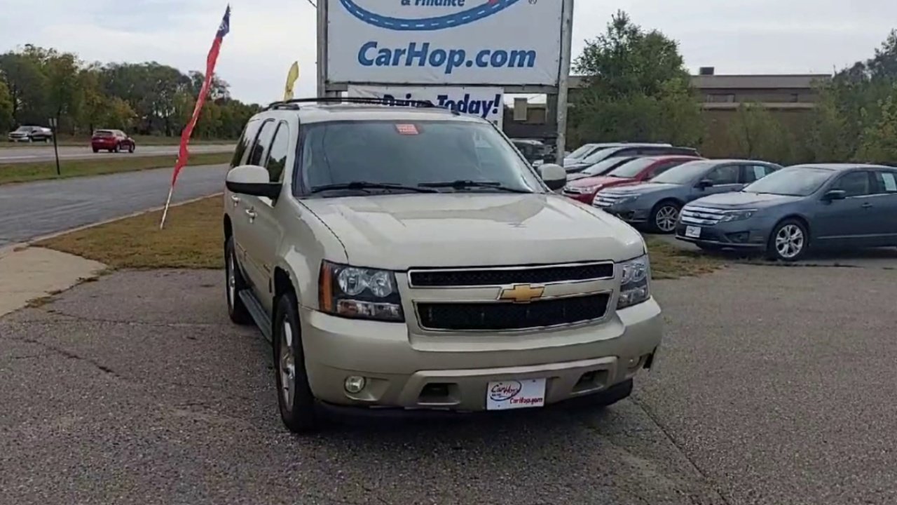 2013 Chevrolet Tahoe LT photo 2