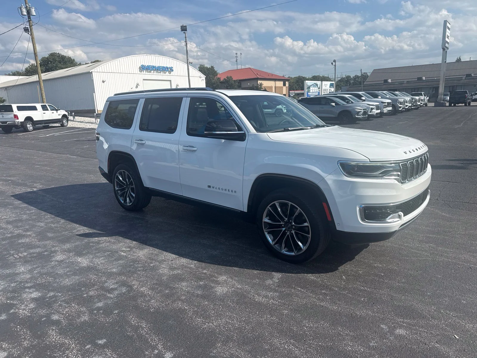 Used 2023 White Jeep Series III image 10