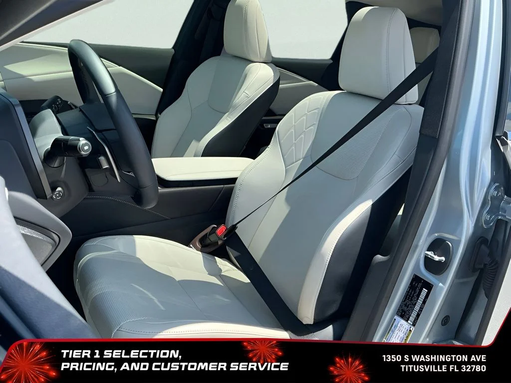 Used 2025 Silver Lexus 350h Premium Plus image 27