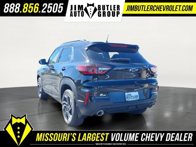 New 2026 Mosaic Black Metallic Chevrolet RS image 2