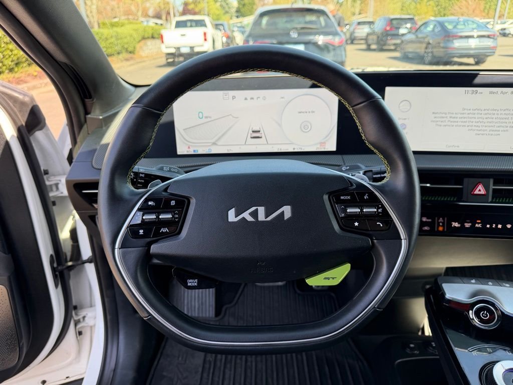 Used 2024 Snow White Pearl Kia GT image 18