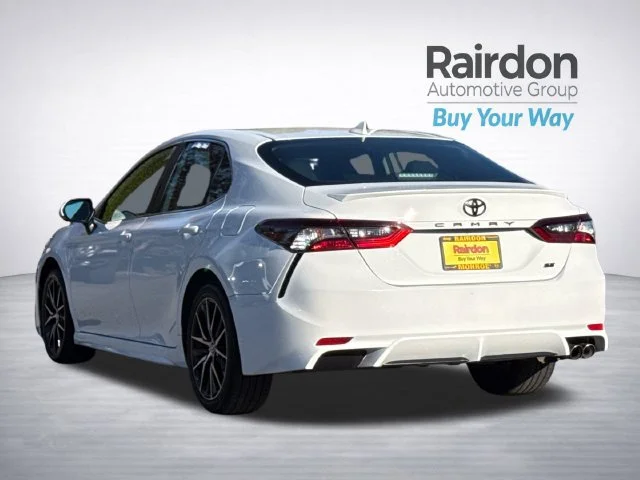 Used 2022 White Toyota SE image 5