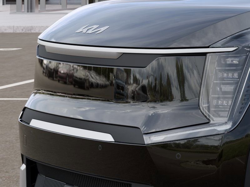 New 2026 Black Kia Wind image 12