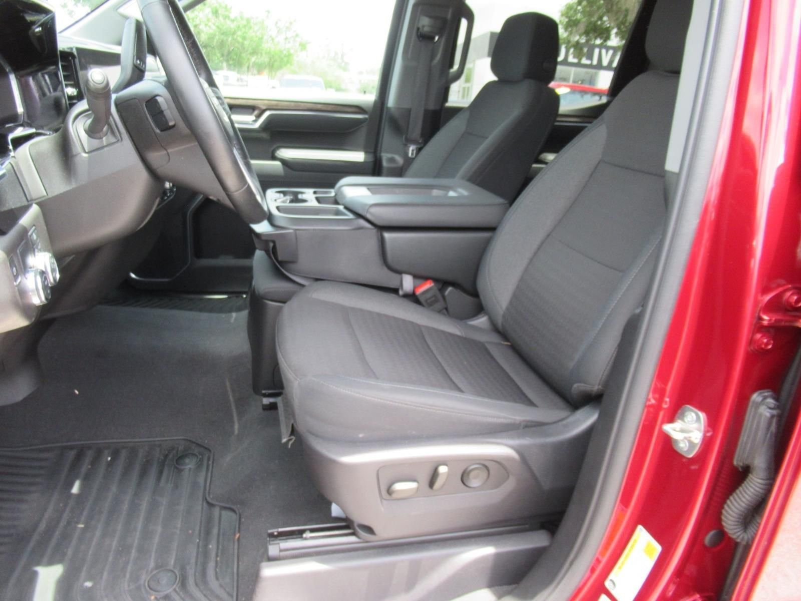 Used 2024 Red GMC Elevation image 19