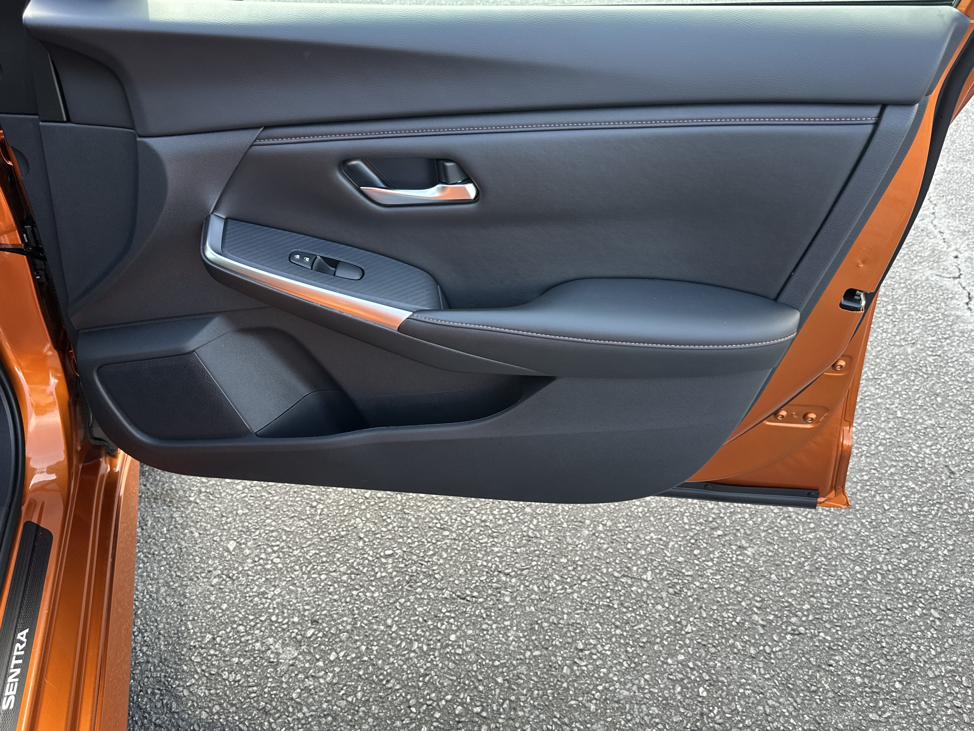 Used 2024 Monarch Orange Metallic/Super Black Nissan SR image 14