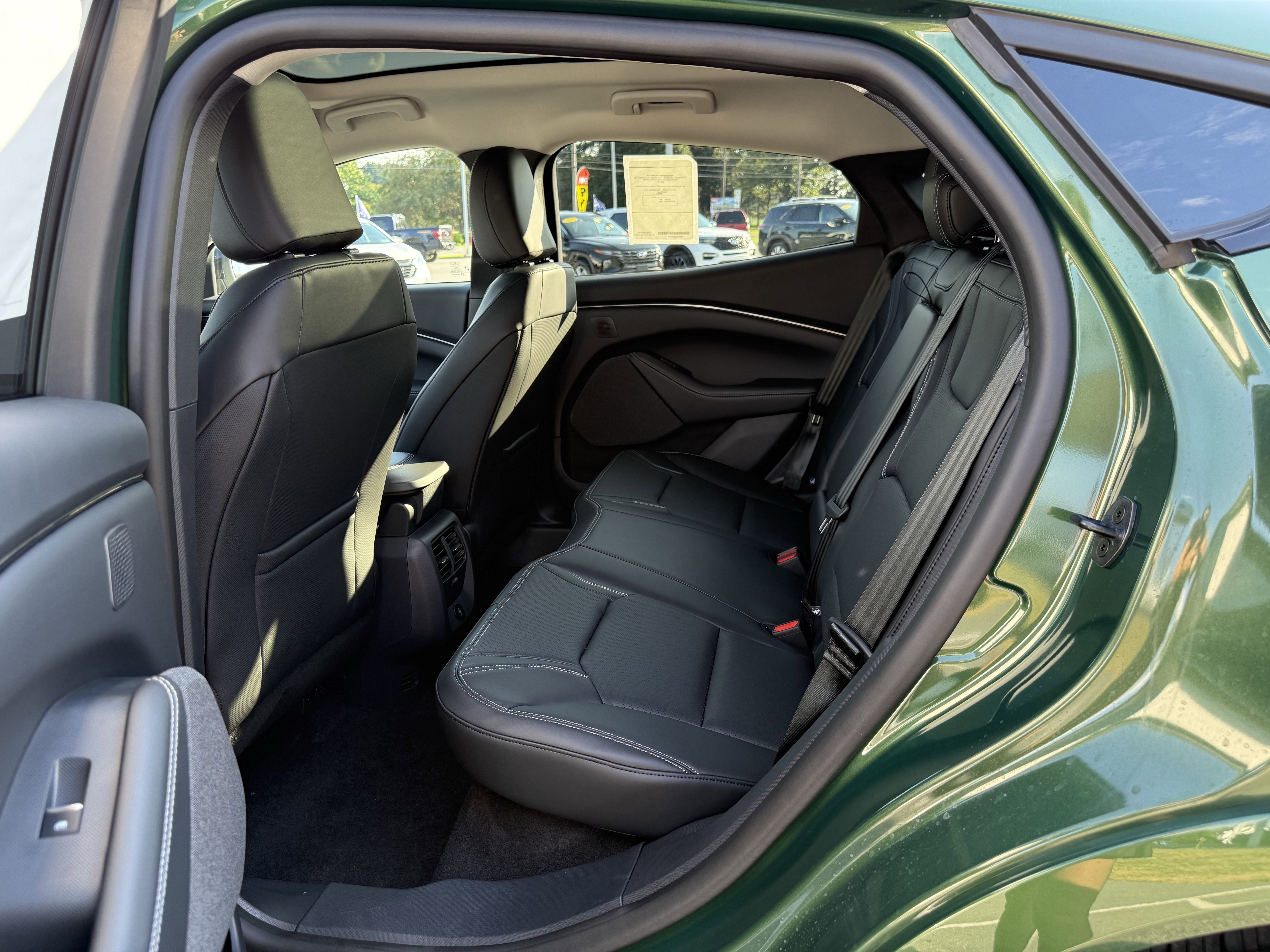 2025 Ford Mustang Mach-E Premium - Photo 30