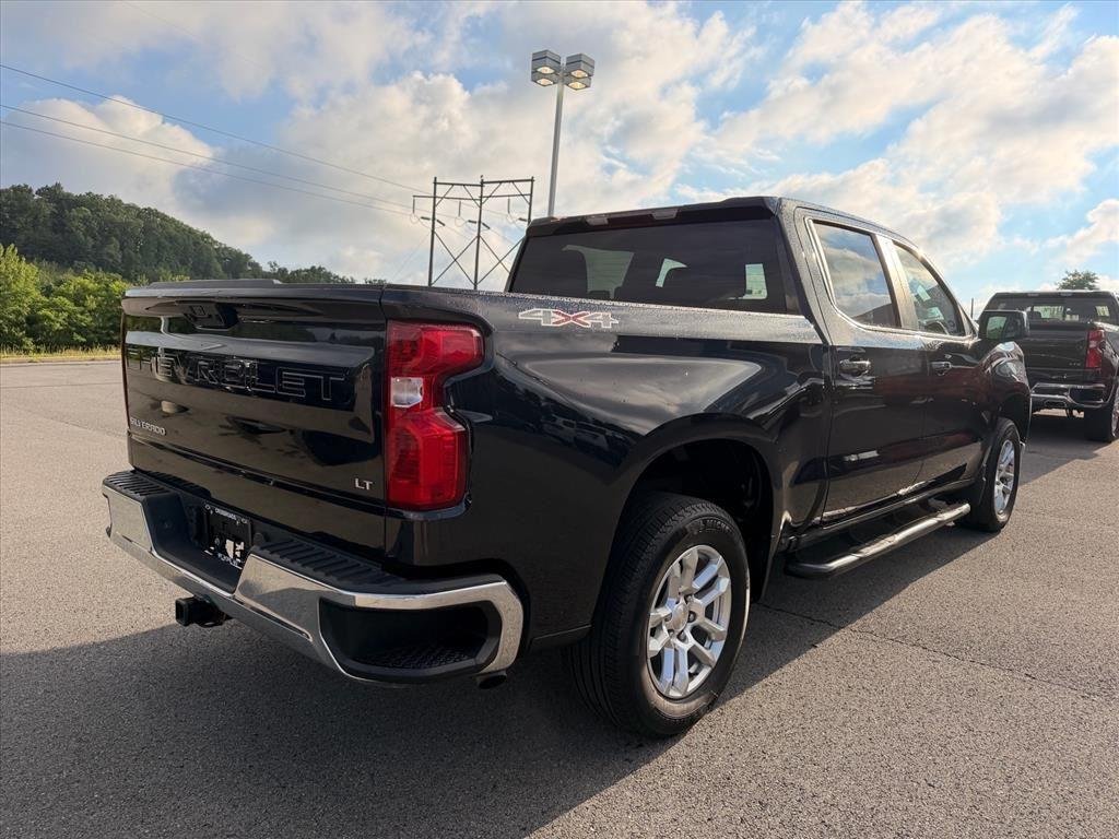 Used 2023 Black Chevrolet LT image 5