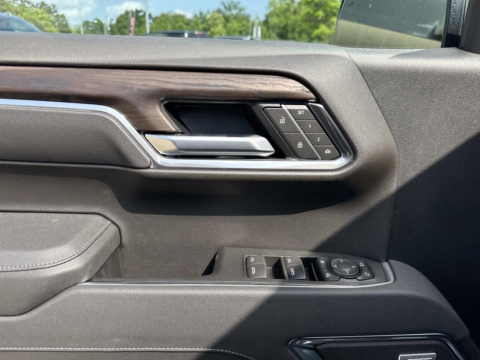 New 2026 Onyx Black GMC SLT image 11
