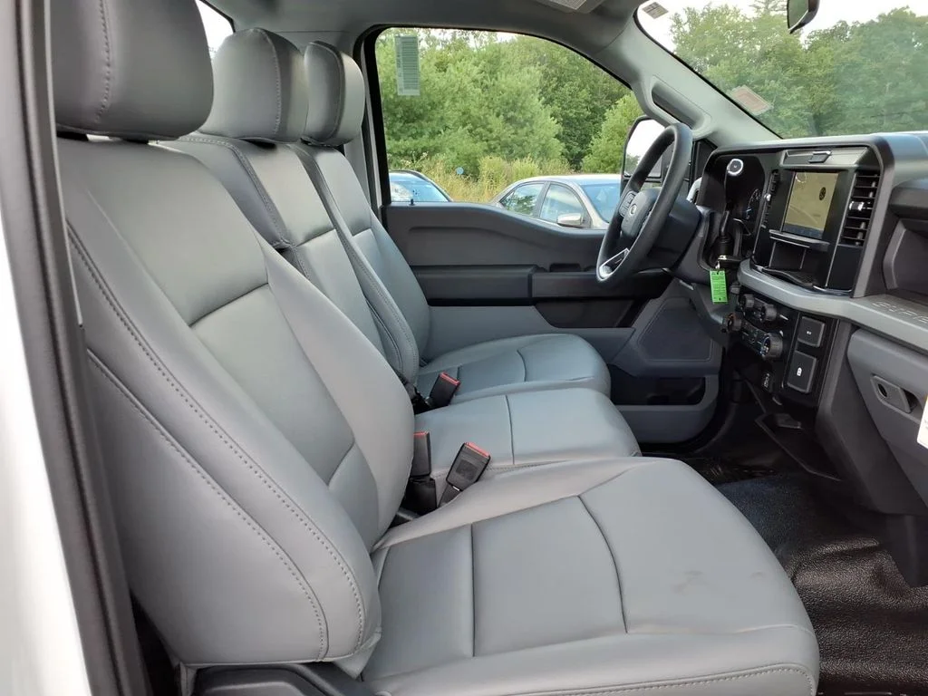 New 2026 Oxford White Ford XL image 12