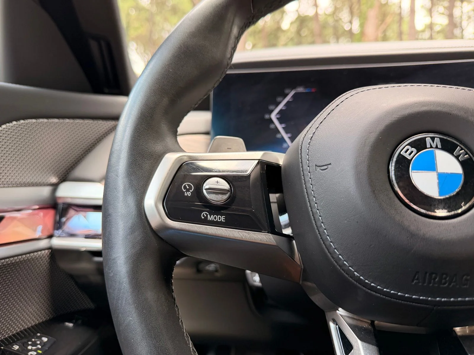 Certified Used 2023 Oxide Grey Met BMW 740i image 24