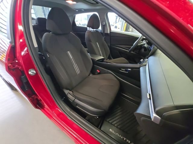 Certified Used 2025 Red Hyundai SEL Convenience image 30