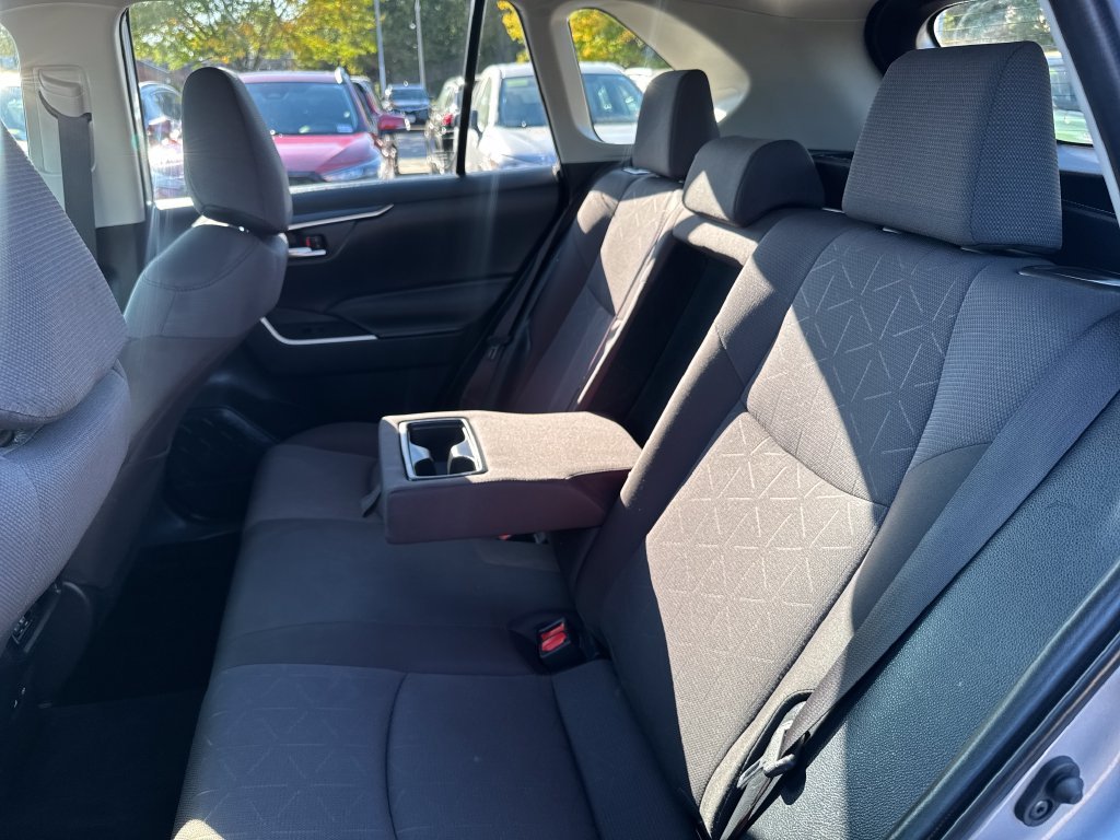 Used 2025 Silver Toyota XLE image 33
