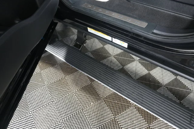 Used 2024 Agate Black Metallic Ford Platinum image 26
