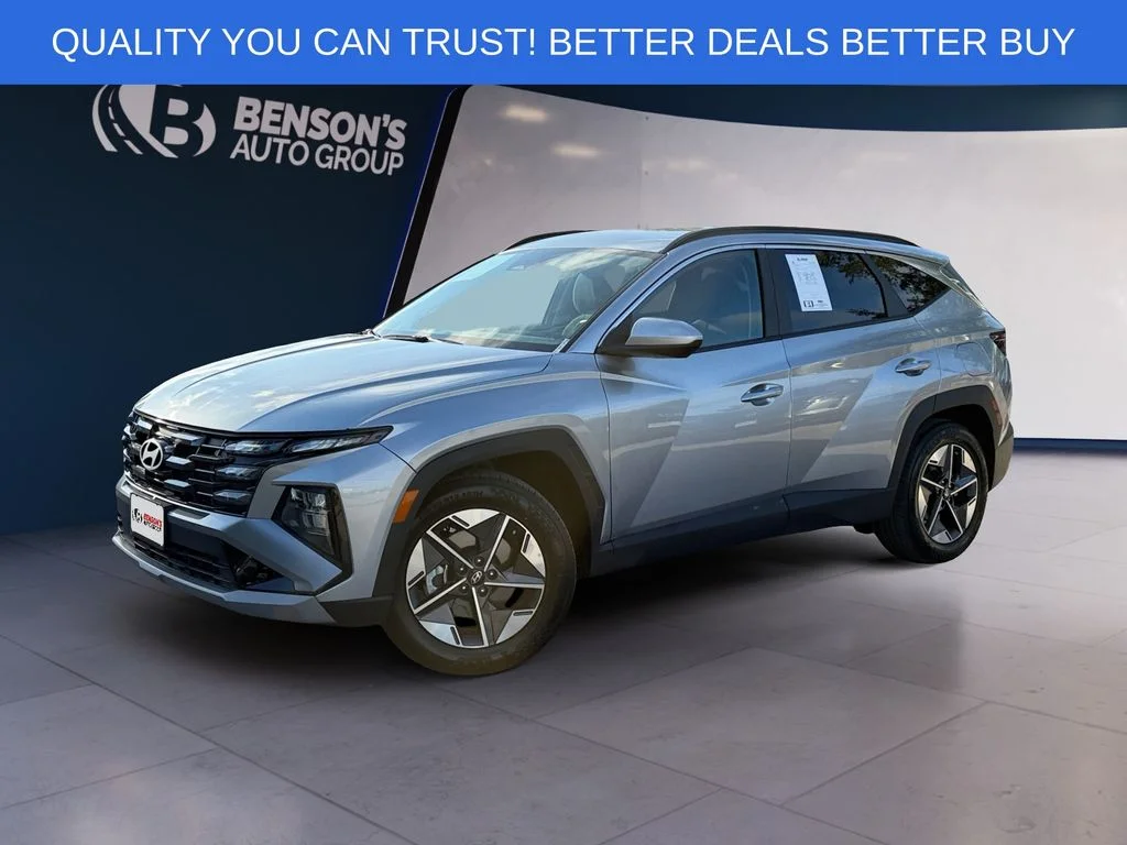Used 2025 Silver Hyundai SEL image 1
