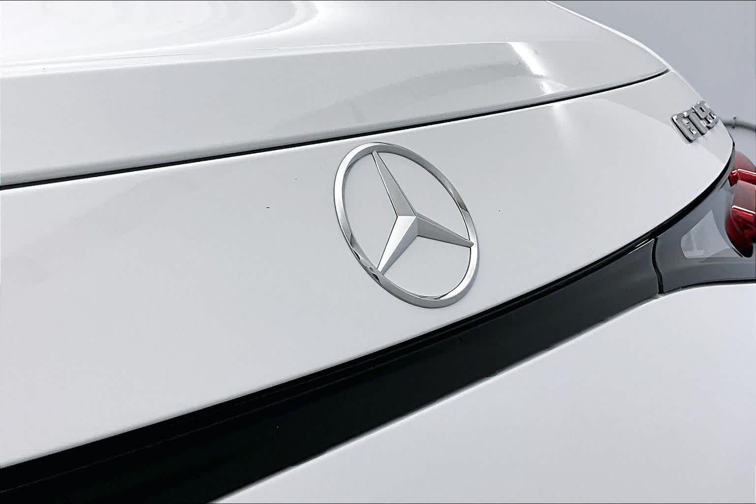 New 2026 MANUFAKTUR Moonlight White Metallic Mercedes-Benz AMG® GT 55 Coupe image 21