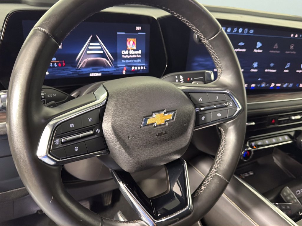 Used 2025 Sterling Gray Metallic Chevrolet Premier image 22