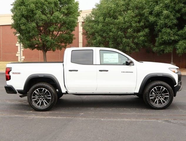2026 Chevrolet Colorado Trail Boss - Photo 29