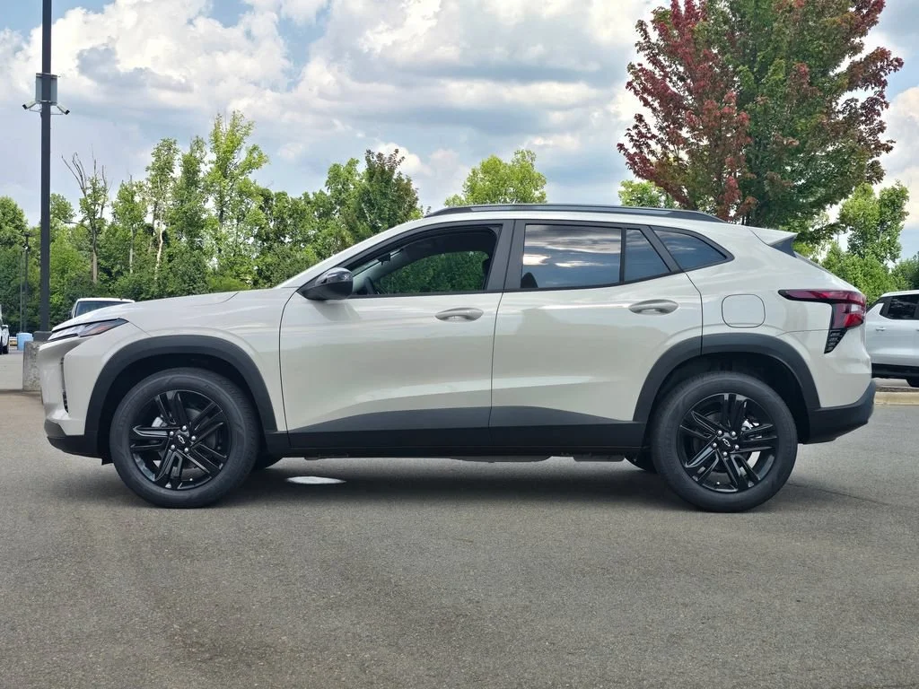 2026 Chevrolet Trax Activ - Photo 33
