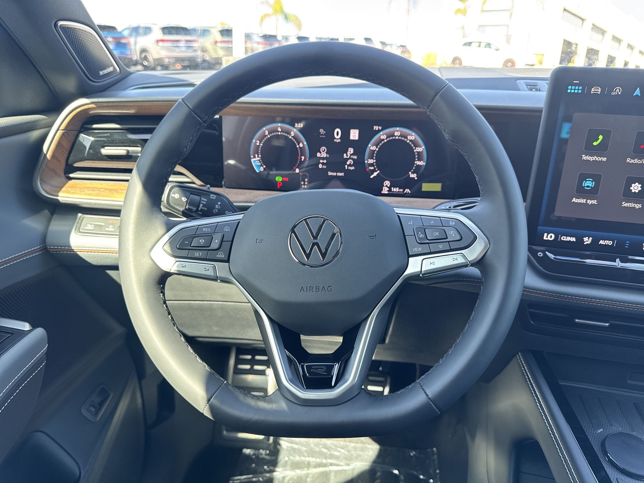 New 2027 SANDSTONE Volkswagen SEL Premium R-Line image 18