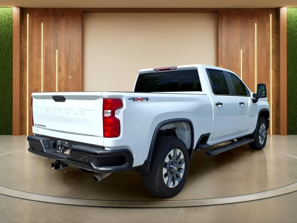 Used 2024 Summit White Chevrolet Custom image 34