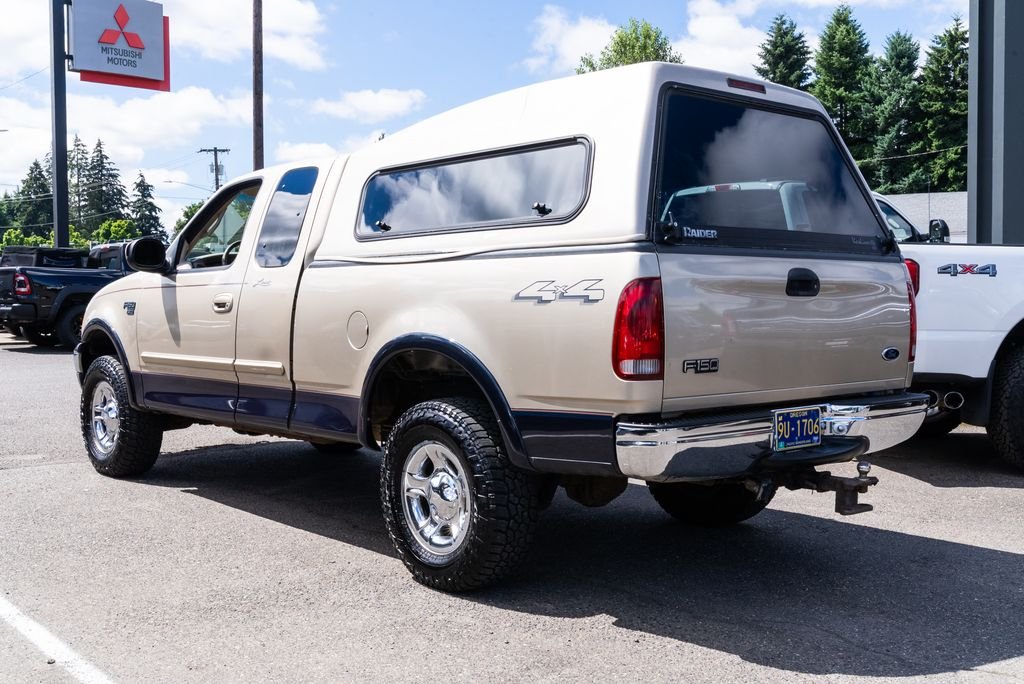 Used 2000 Harvest Gold Clearcoat Metallic Ford Lariat image 4