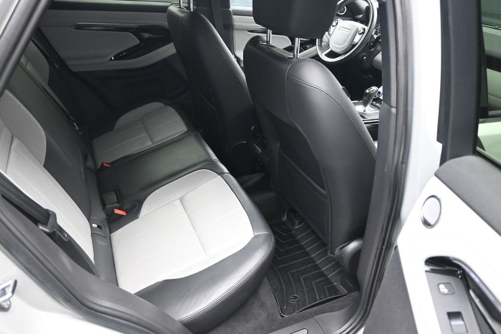 Used 2020  Land Rover First Edition image 9