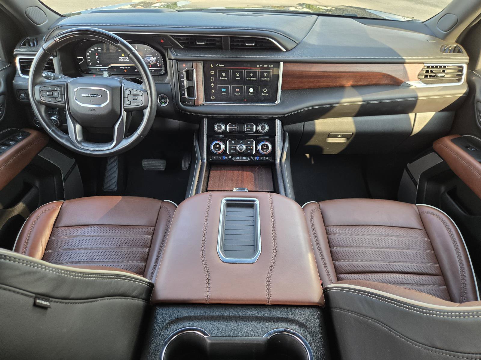 Used 2023 ONYX BLACK GMC Denali Ultimate image 16