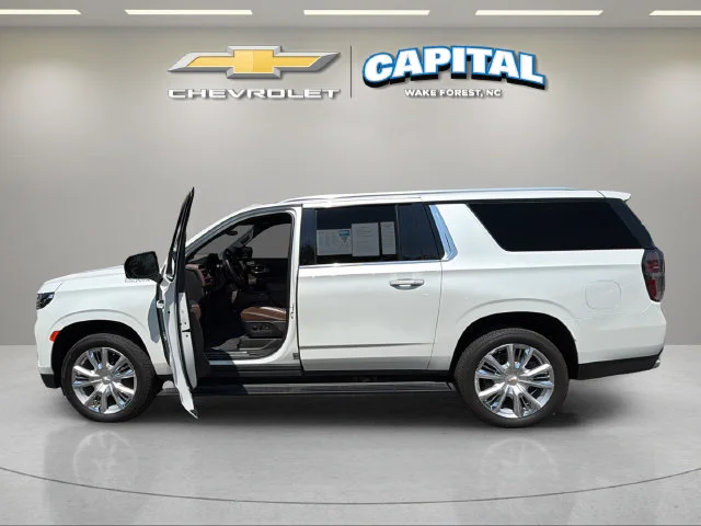 Used 2024 Iridescent Pearl Tricoat Chevrolet High Country image 3