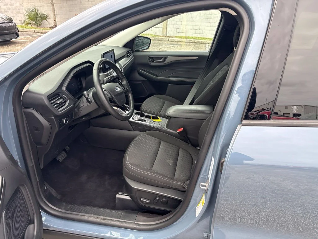 Used 2023 Blue Ford Active image 9
