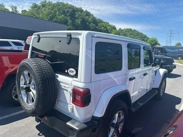 Used 2021 White Jeep Unlimited Sahara image 22