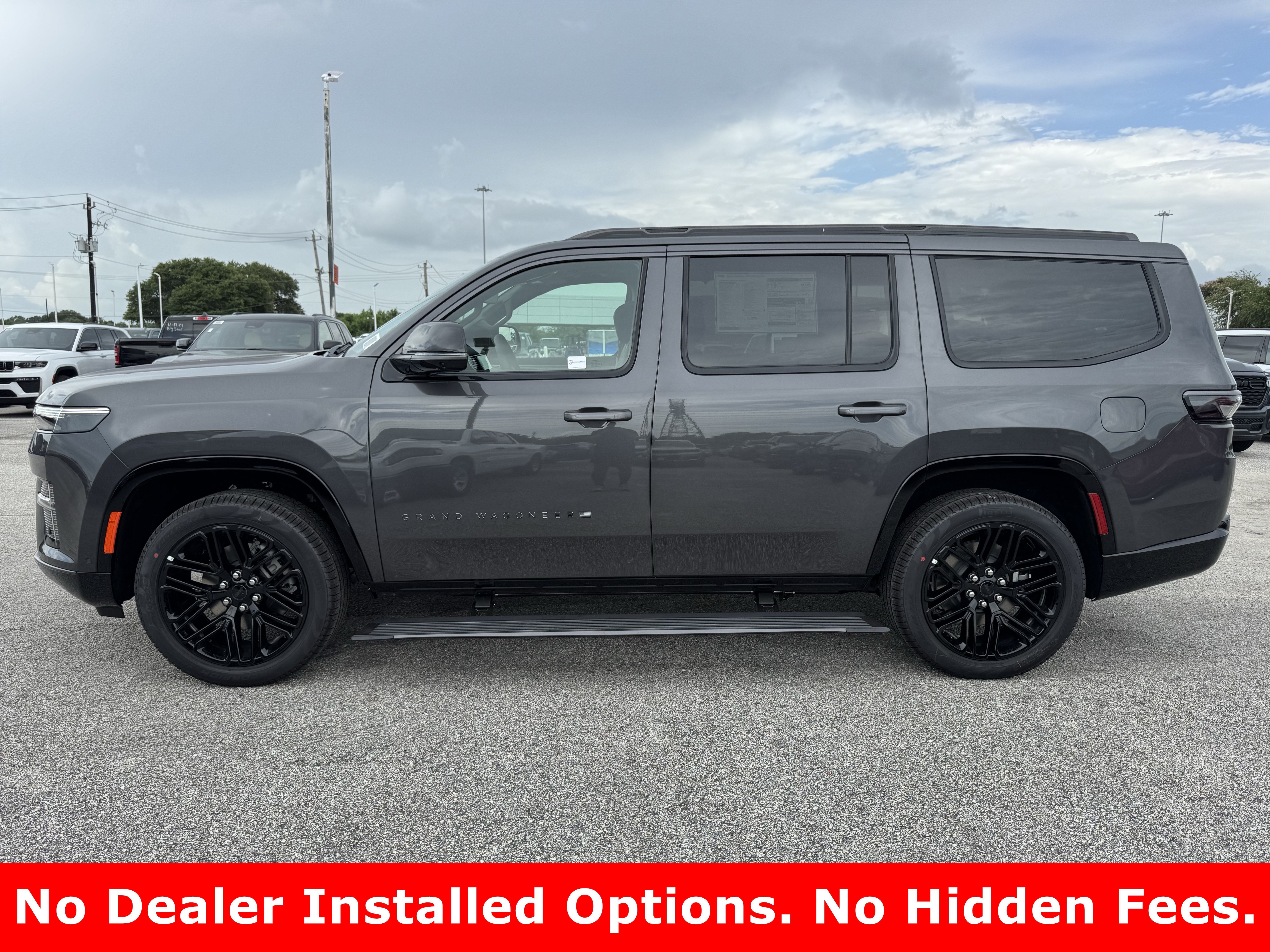 New 2026 Baltic-Gray Metallic Clear-Coat Exterior Paint Jeep Limited Reserve image 4
