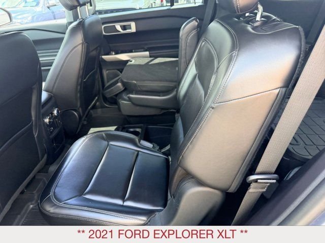 Used 2021 Blue Ford XLT image 16