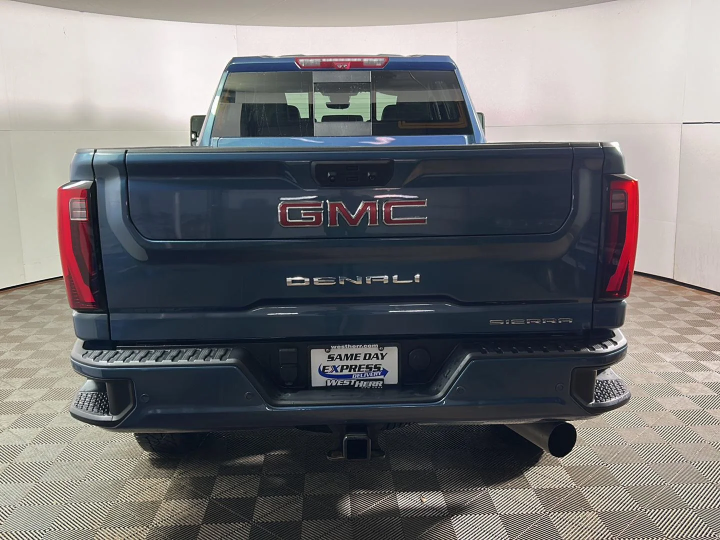 Used 2024 Downpour Metallic GMC Denali image 6