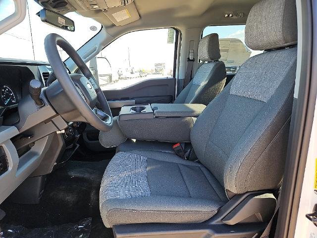 New 2027 Oxford White Ford F-250® XLT image 44