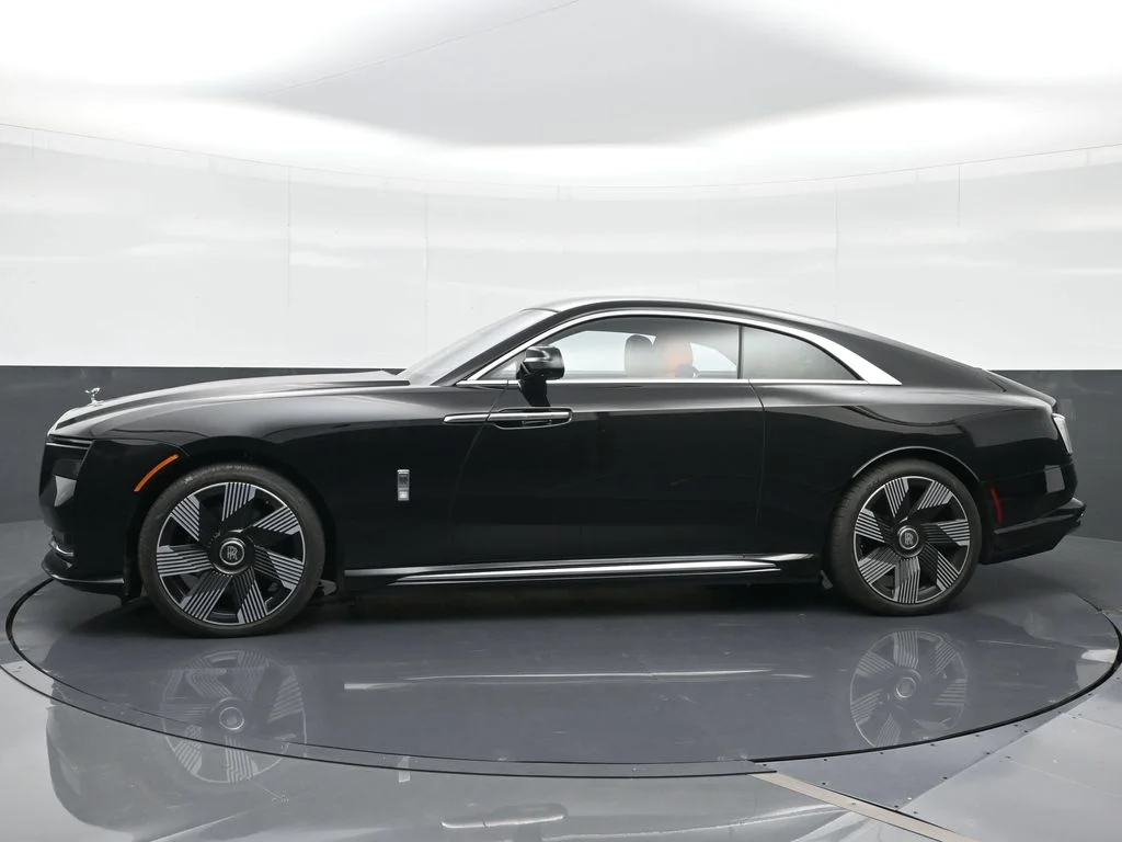 Certified Used 2026 Black Rolls-Royce  image 3