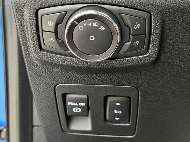 Used 2019 Blue Ford XLT image 22