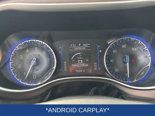 Certified Used 2018 Gray Chrysler Touring L image 9