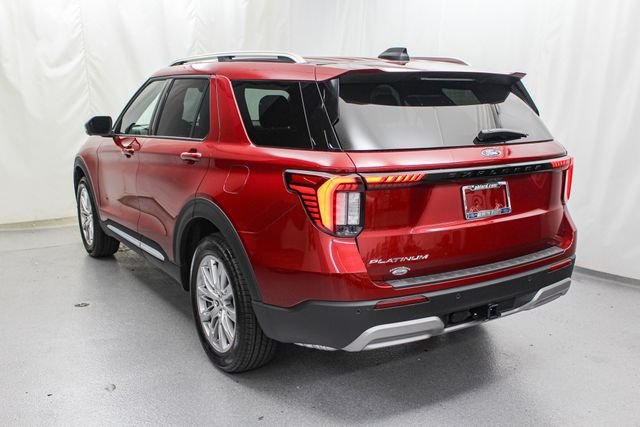 New 2027 Ruby Red Metallic Tinted Clearcoat Ford Platinum™ image 5