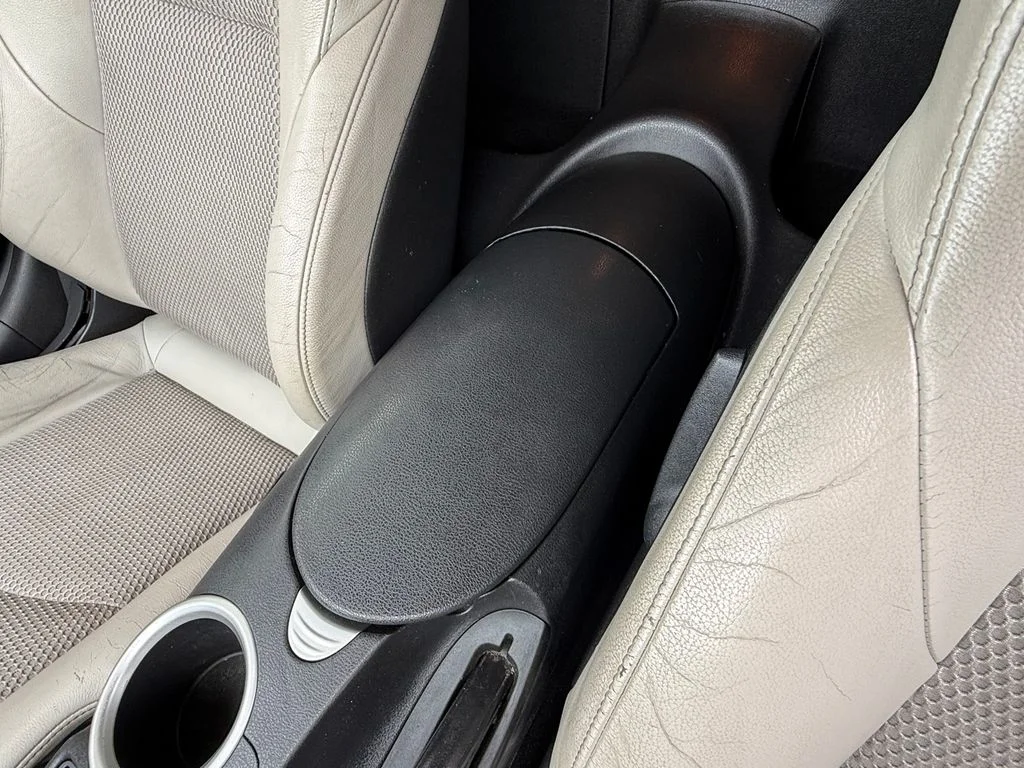Used 2011 Magnetic Black Metallic Nissan Touring image 27