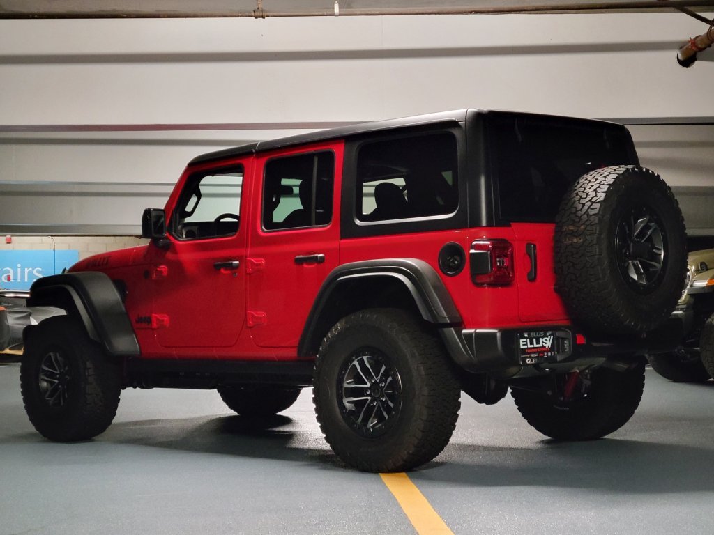 2027 Jeep Wrangler 4-Door photo 2