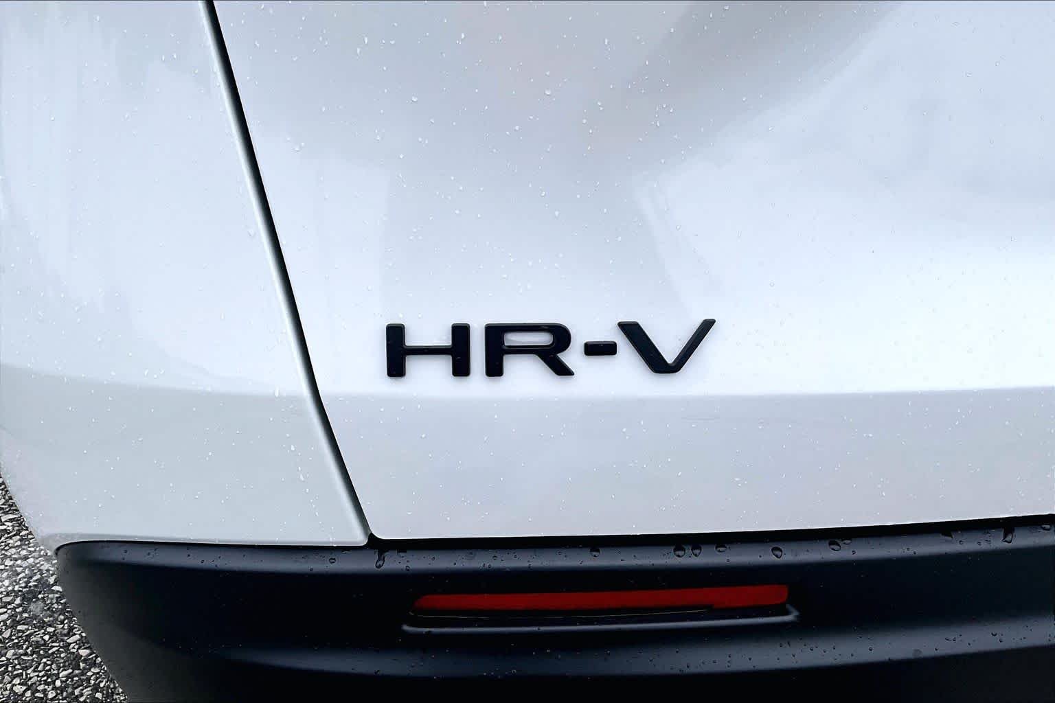 Certified Used 2027 Platinum White Pearl Honda Sport AWD image 33
