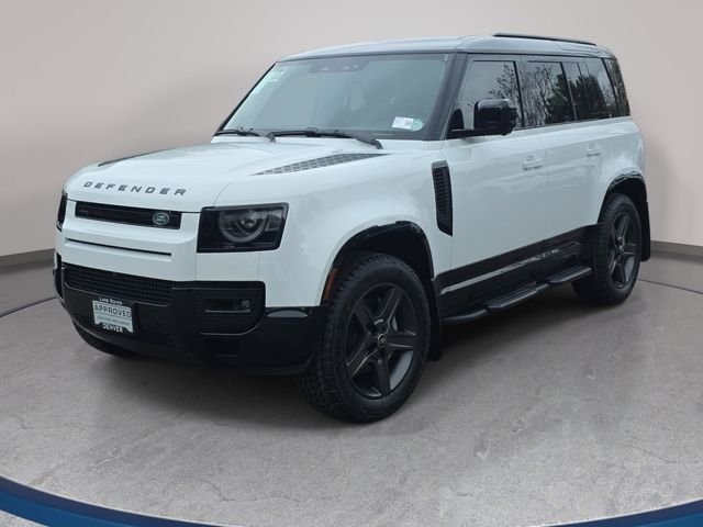 Certified Used 2025 White Land Rover X-Dynamic SE image 1
